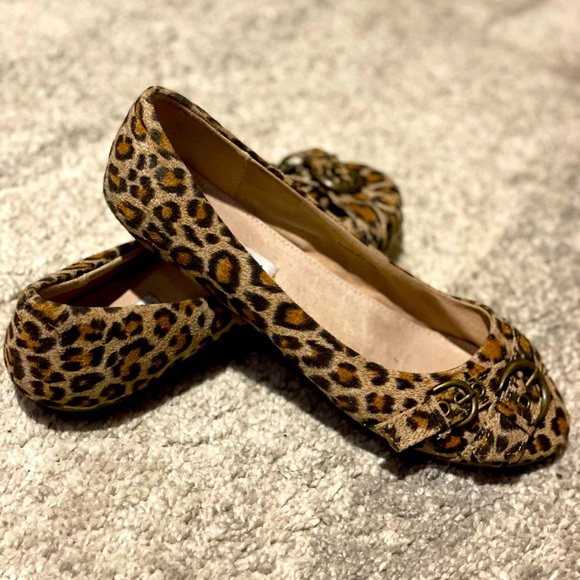 Steve Madden Leopard Flats, size 37 - Picture 3 of 5